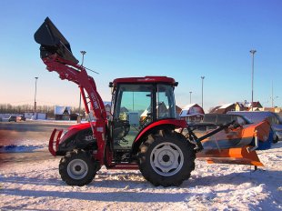 Многоцелевой универсальный трактор TYM T503